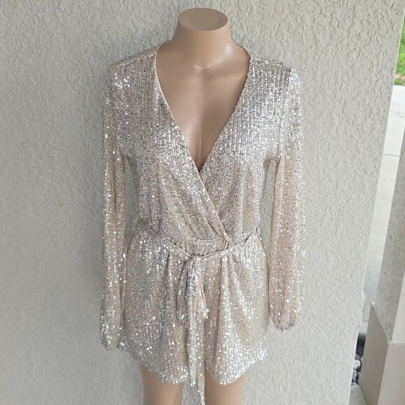 BRAND NEW BLUEBELLE SILVER SEQUIN JUMPSUIT with WRAP V-NECK - Picture 12 of 15